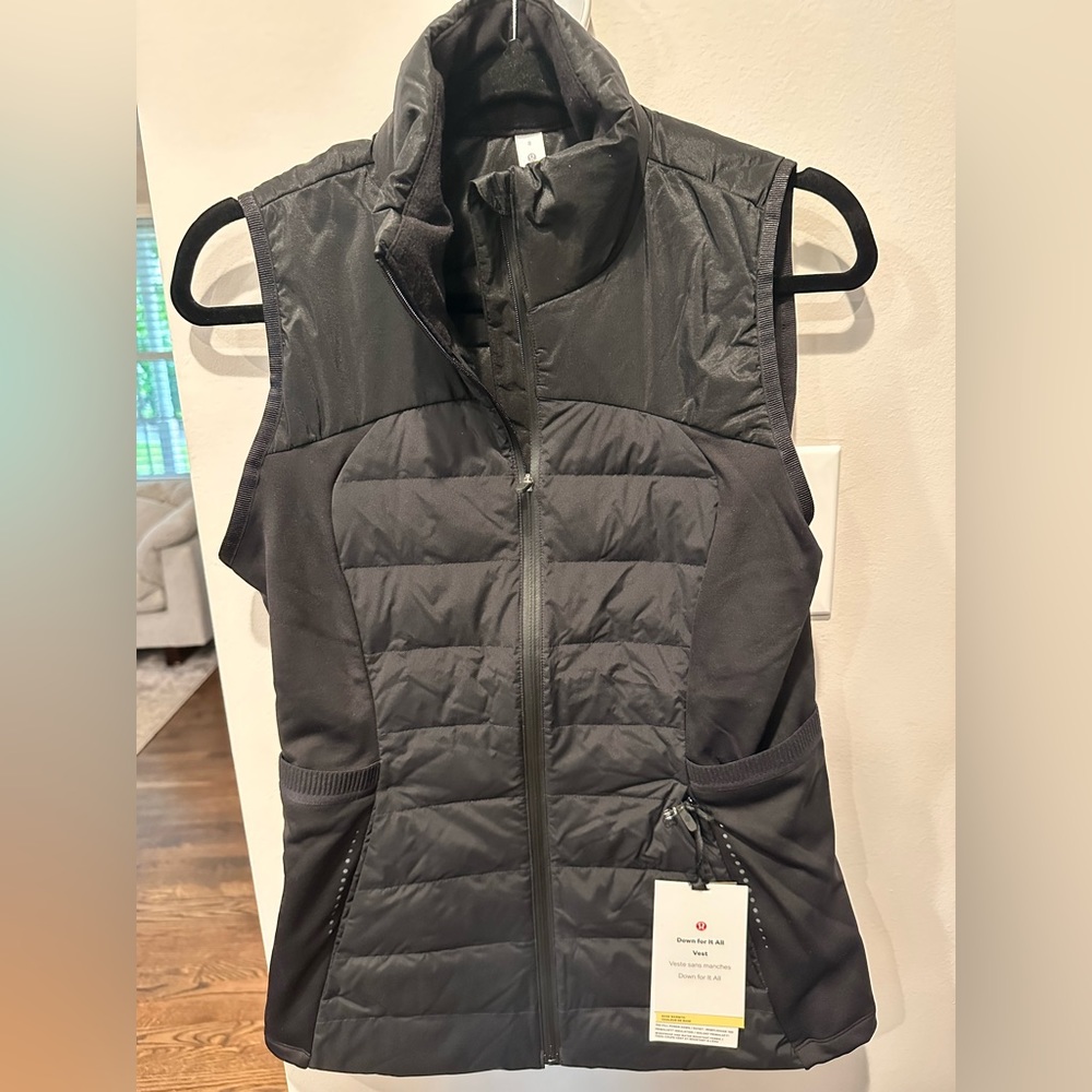 BNWT lululemon down for it all best, black, size 8